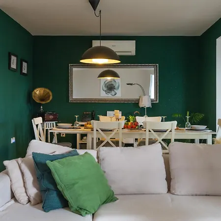 Villa Laura Near Pula For 8 People - Pet Friendly With Children Playground Krnica