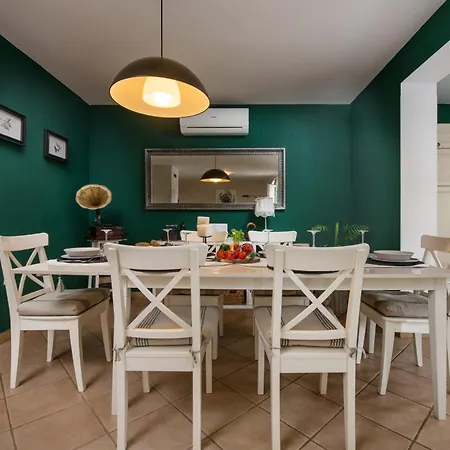 Laura Near Pula For 8 People - Pet Friendly With Children Playground Villa Krnica