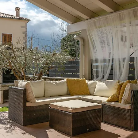Laura Near Pula For 8 People - Pet Friendly With Children Playground Krnica