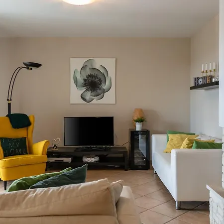 Laura Near Pula For 8 People - Pet Friendly With Children Playground Krnica